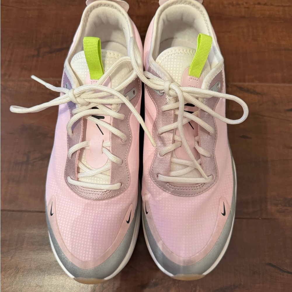 Nike Women's Pink Running Shoes